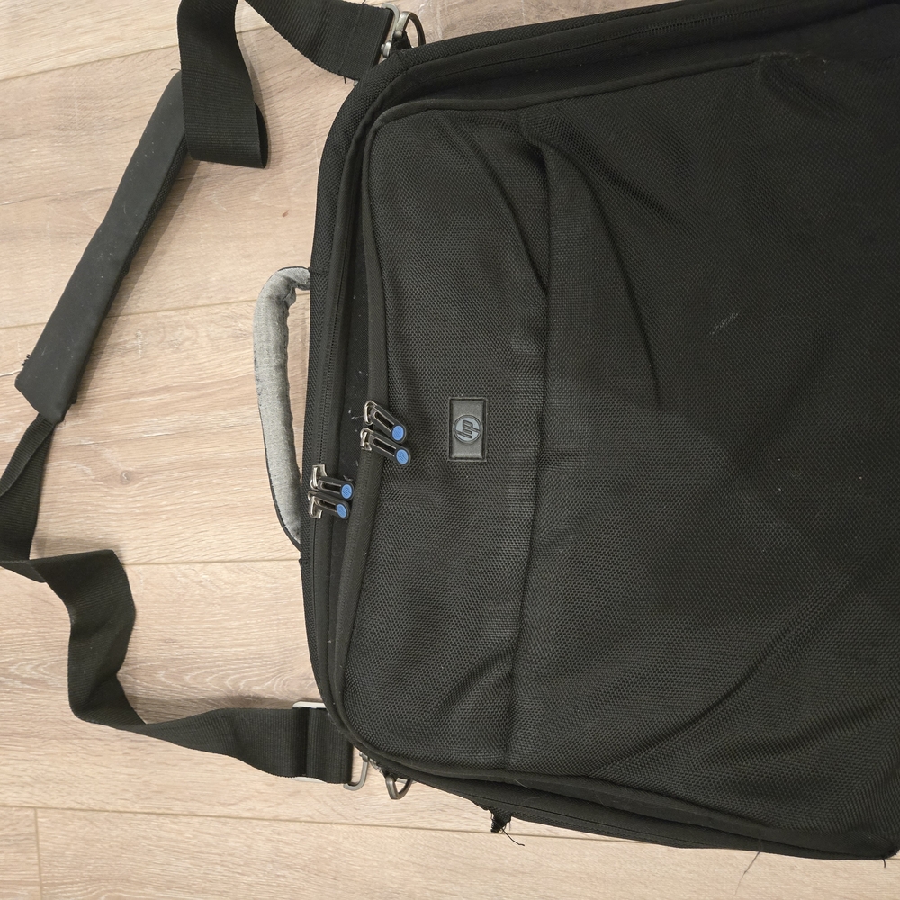 HP Black Professional Laptop Bag with Adjustable Strap